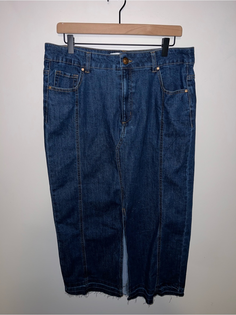 Rachel Zoe High-Rise Denim Maxi Skirt in a dark blue wash front slit Cotton
